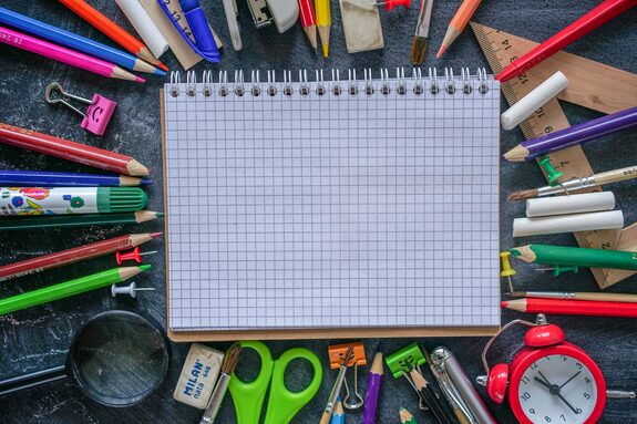 fournitures scolaires.jpeg